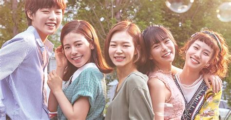 Watch Hello, My Twenties! .